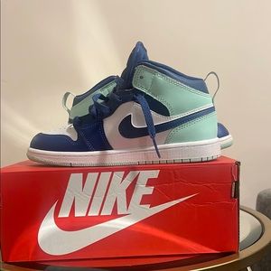 Nike Blue and Green High-Top Sneakers